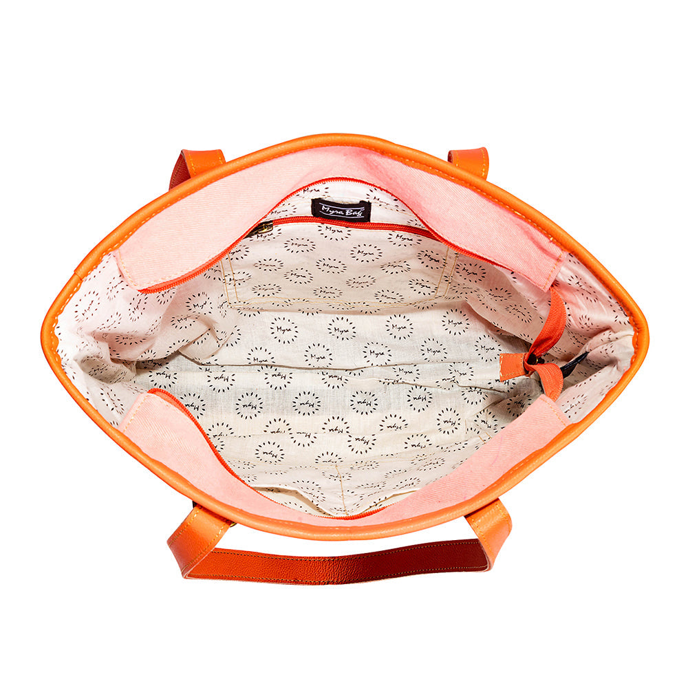 Tonga Ridge Tote Bag In Orange - Myra USA