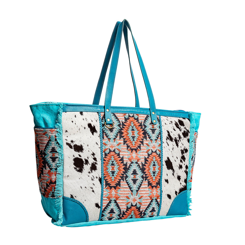 Tonga Ridge Weekender Bag In Blue - Myra USA