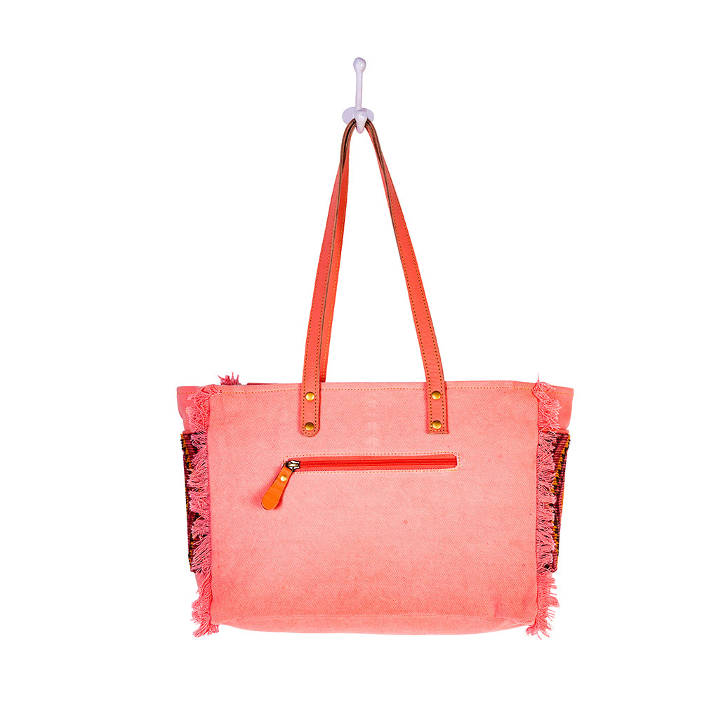Tonga Ridge Small Bag In Salmon & Pink - Myra USA