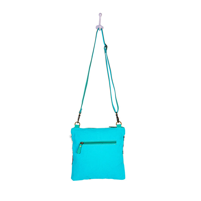 Tonga Ridge Crossbody Bag In Turquoise