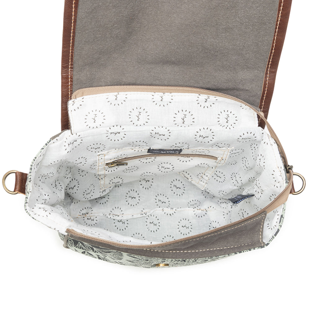 Le Medallion Shoulder Bag - Myra USA