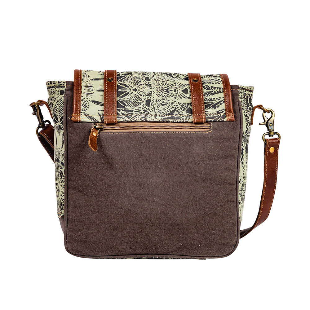 Le Medallion Shoulder Bag - Myra USA