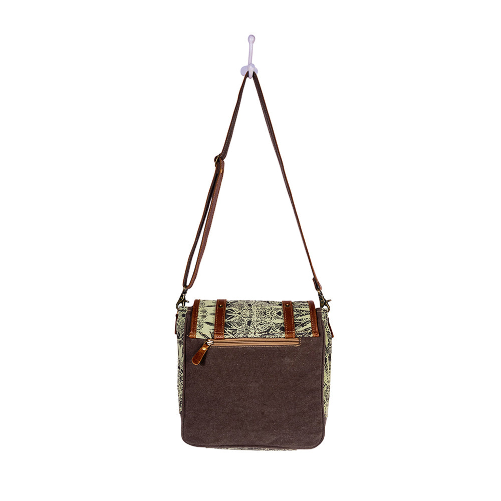 Le Medallion Shoulder Bag - Myra USA