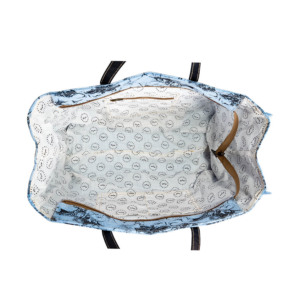 Bleu Creek Meadow Weekender Bag - Myra USA