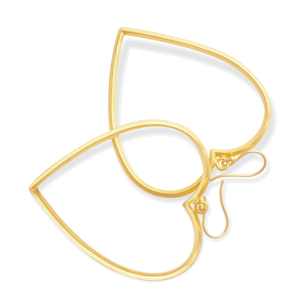 The Golden Hearts Drop Earrings - MyraUSA