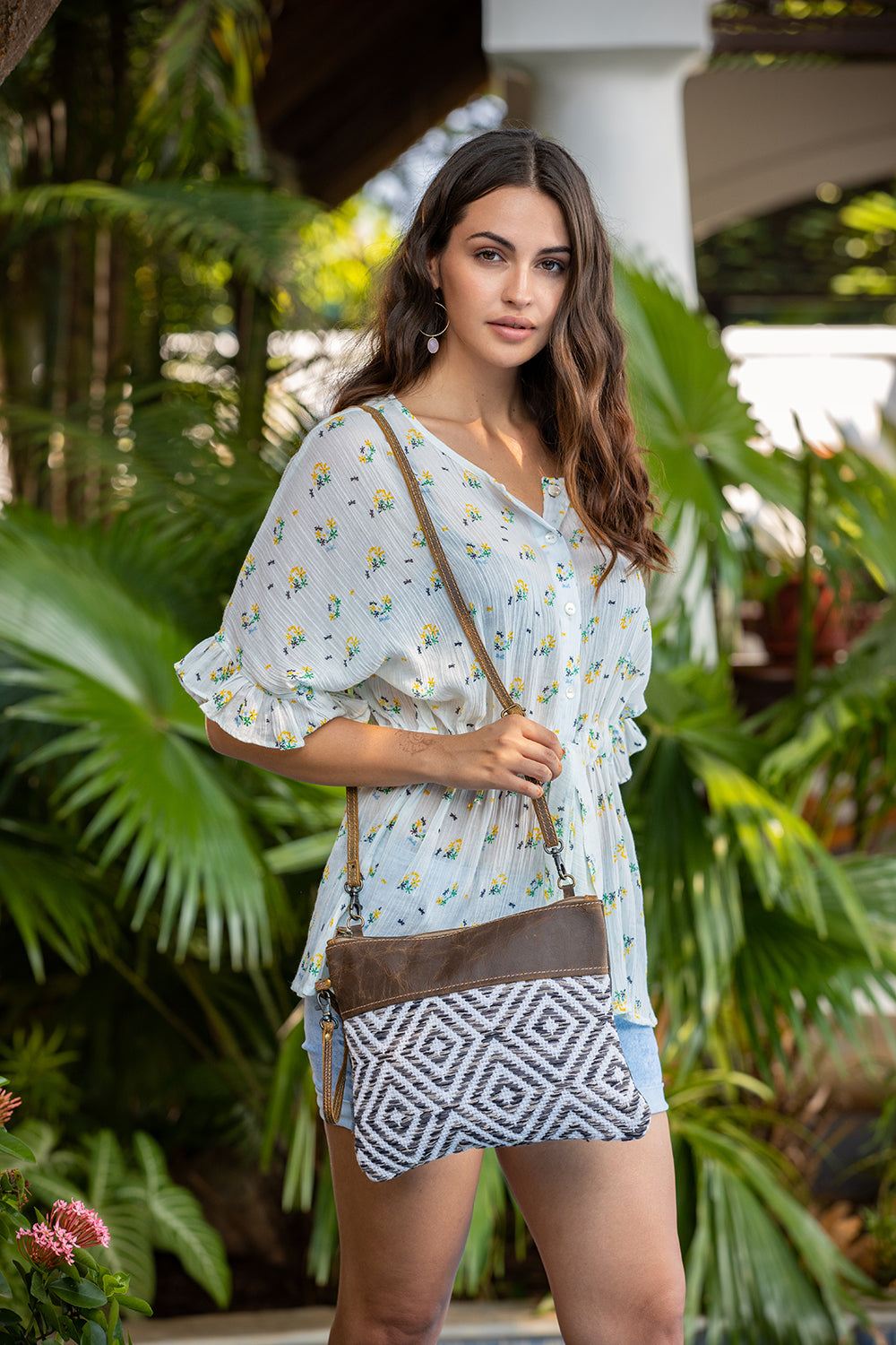 Sine Qua Non Small & Crossbody Bag - MyraUSA