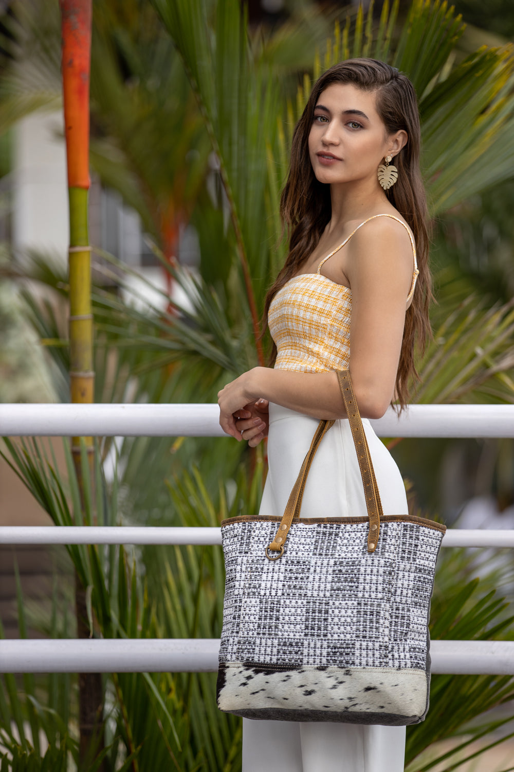 Amazing Maze Tote Bag - MyraUSA