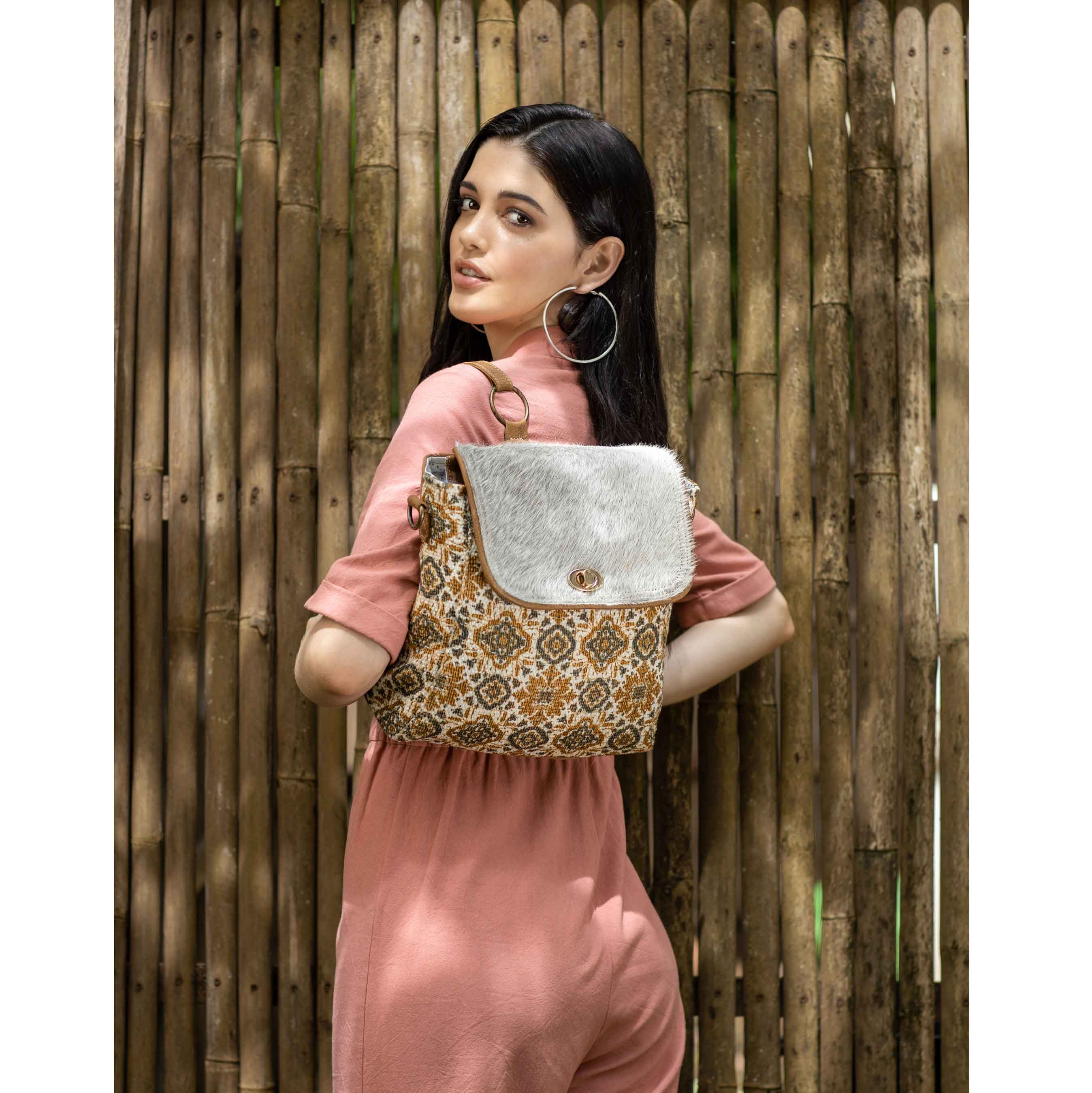 ANCIENT ART SHOULDER BAG - MyraUSA