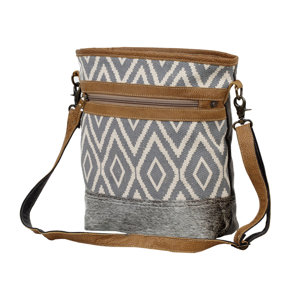 ASSURANCE SHOULDER BAG - MyraUSA