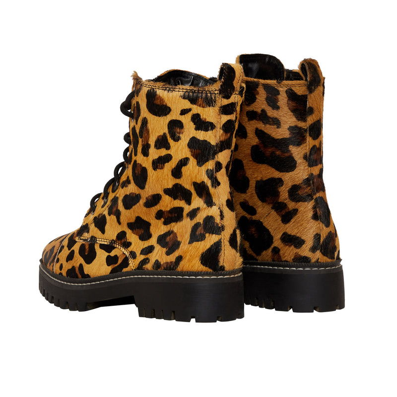 Women's Western Boots with a leopard print, black laces and a black sole