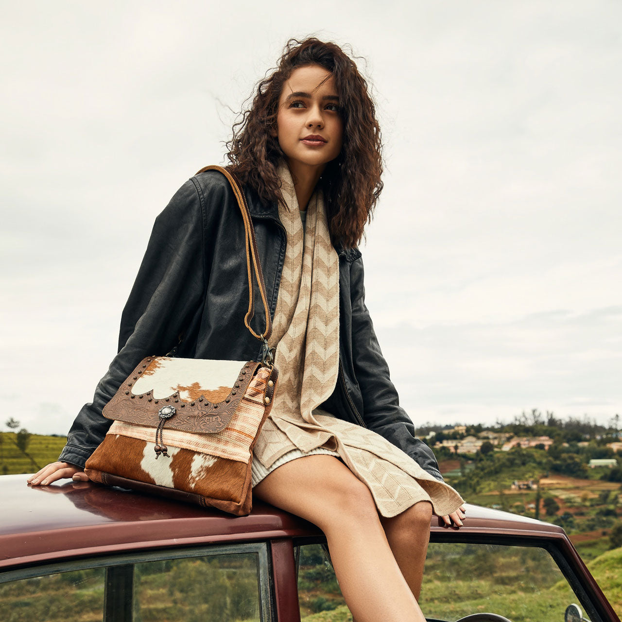 Rose Pompadour Shoulder Bag - MyraUSA