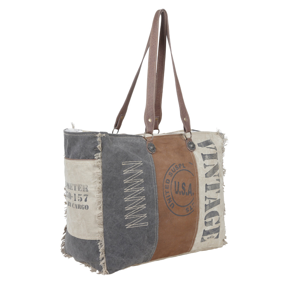 Chimera Weekender Bag - MyraUSA
