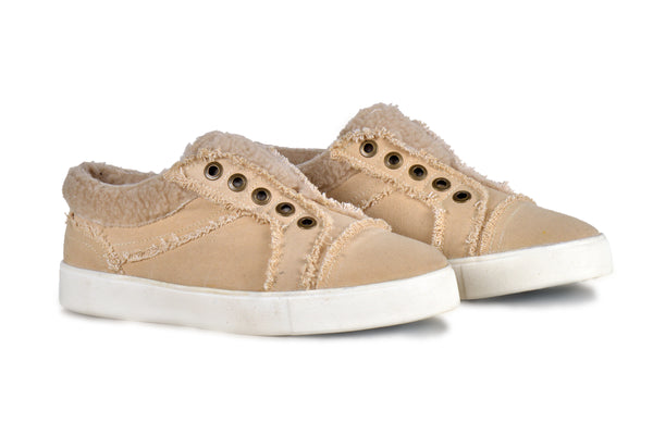 Western sneakers in beige colour with fluffy lining around the opening