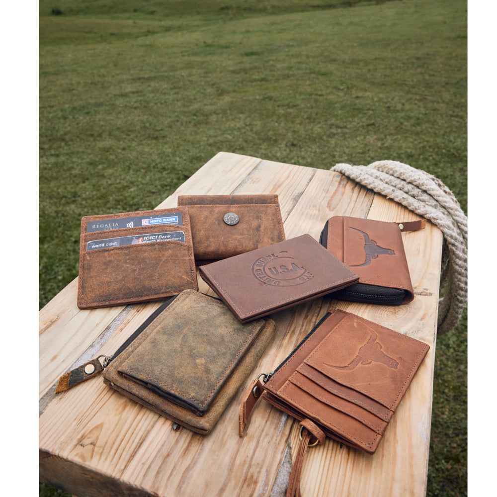 COLLECTION ID CASE WITH LANYARD - MyraUSA