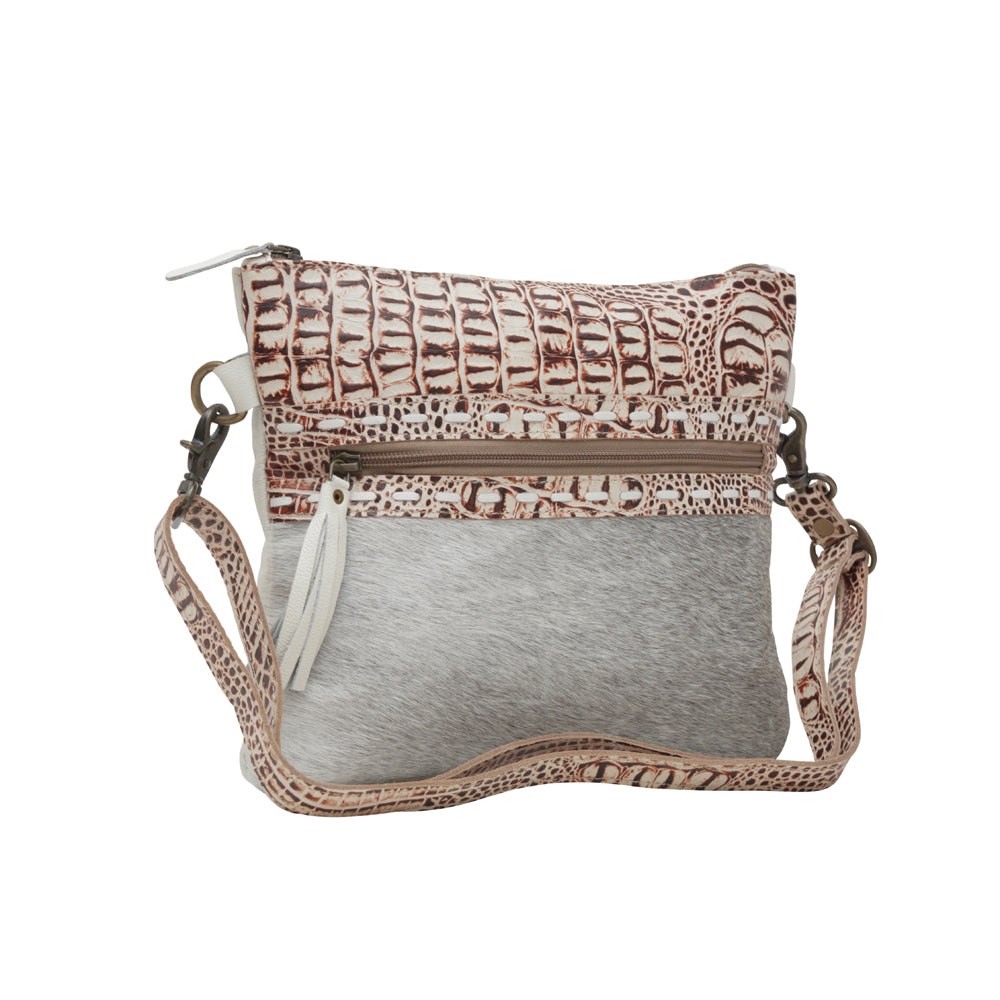 SMOKEY BLAZE LEATHER & HAIRON BAG - MyraUSA