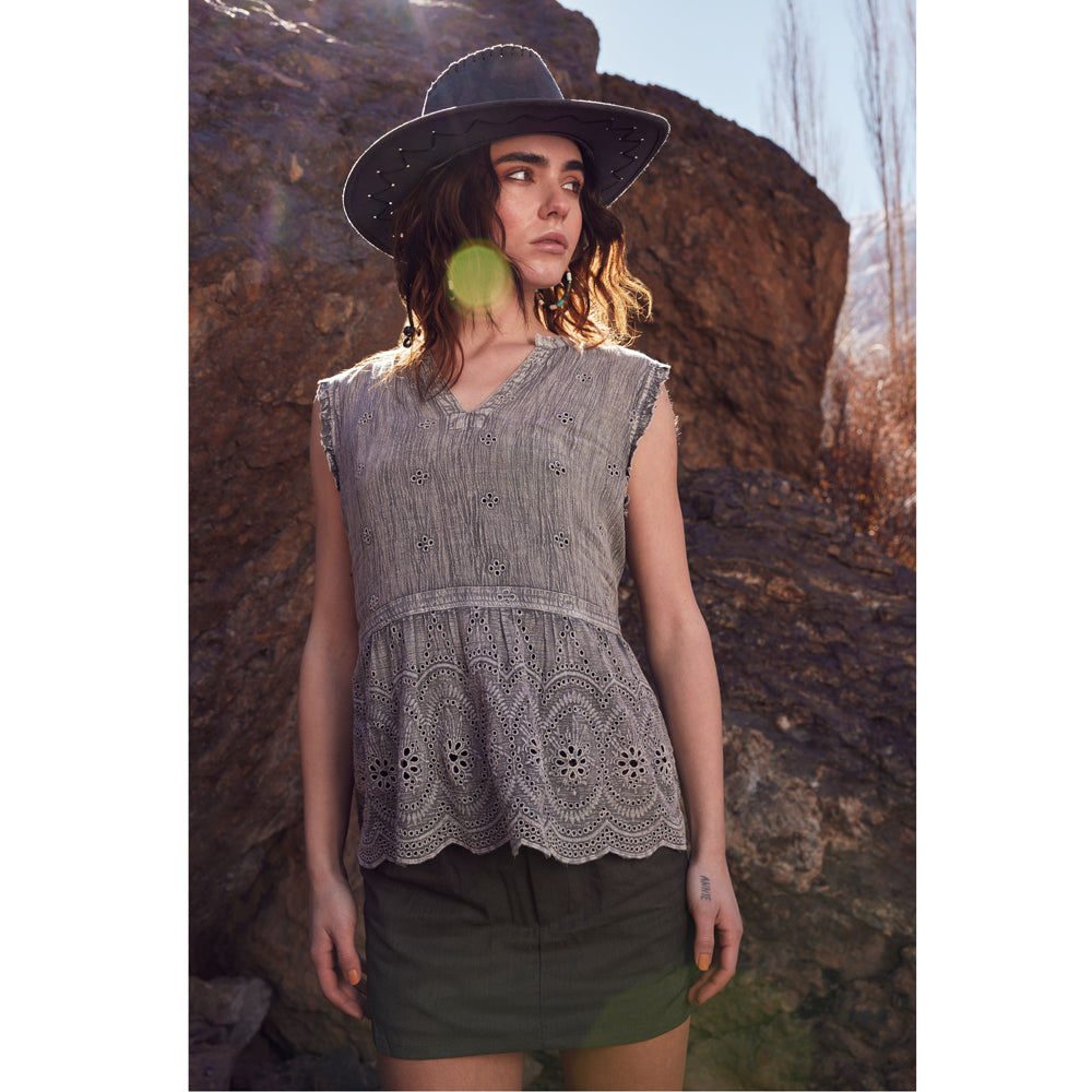 Lace up front TOP & SHIRTS SMALL - MyraUSA