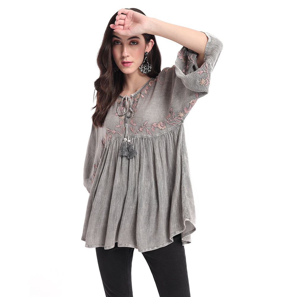 Griffins TOP & SHIRTS SMALL - MyraUSA