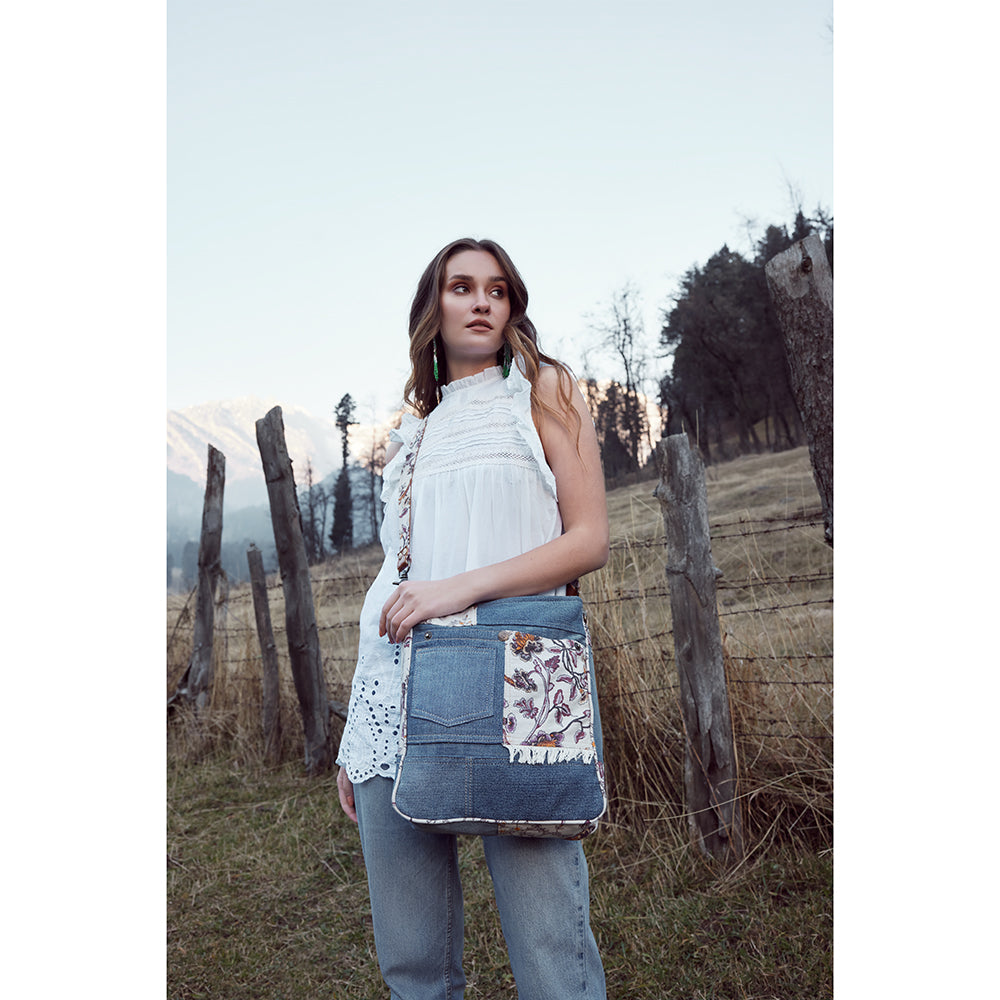 Rednoize Shoulder Bag - MyraUSA