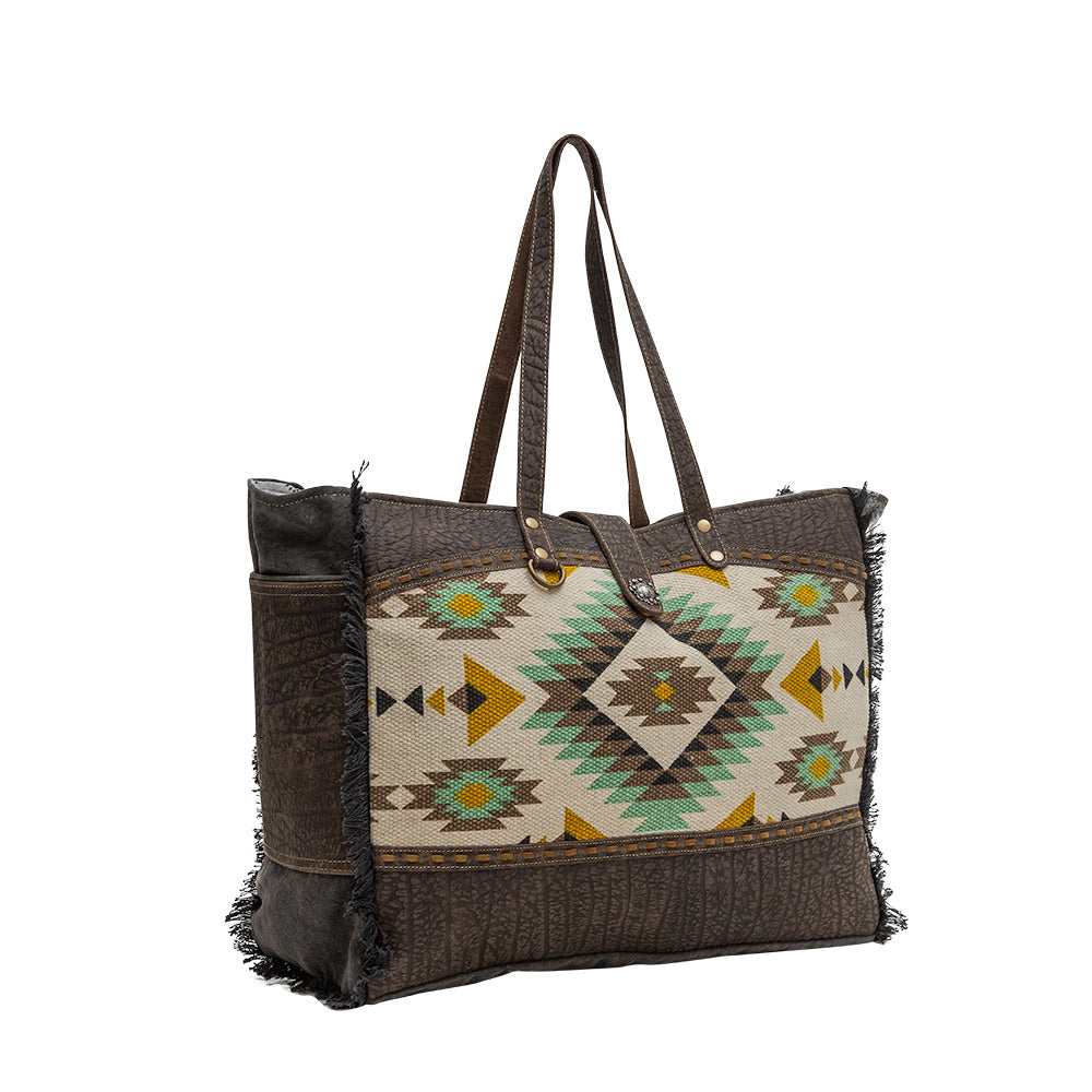 Flatey Weekender Bag - MyraUSA