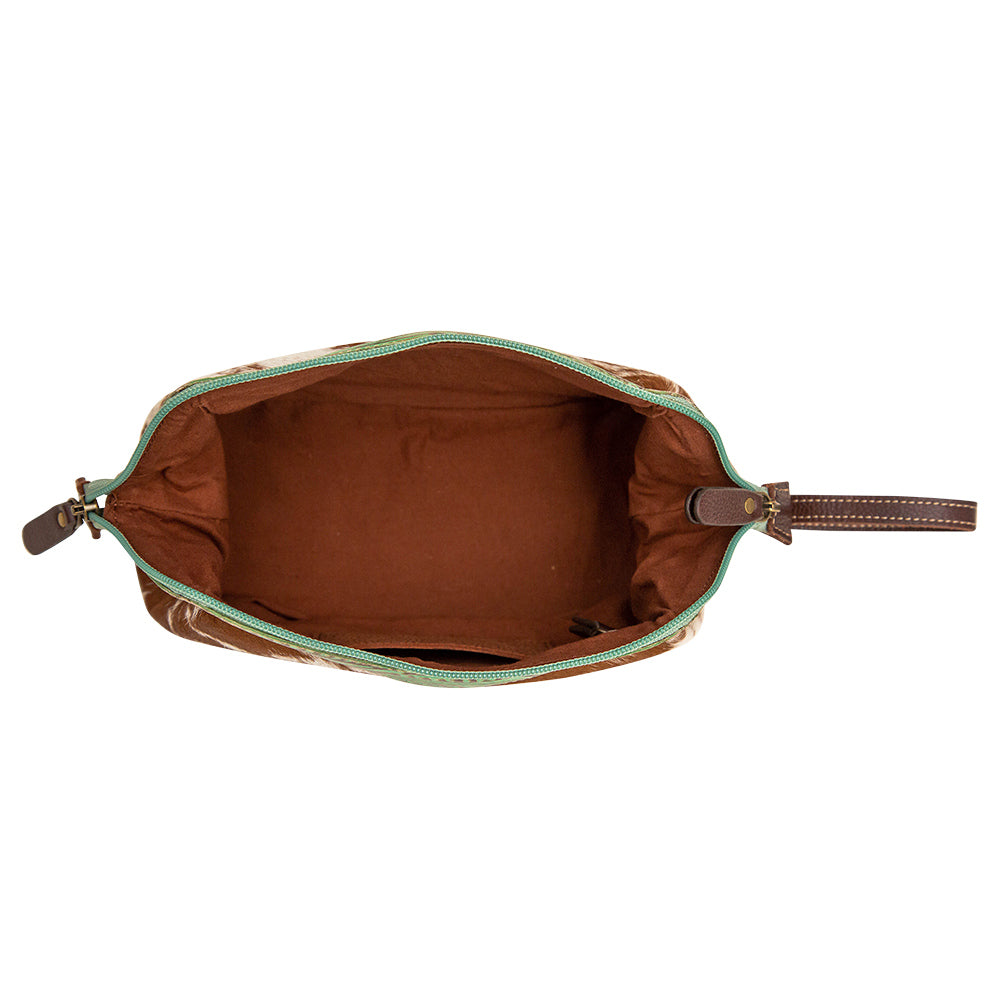 Akintomide MAKE-UP KIT - MyraUSA
