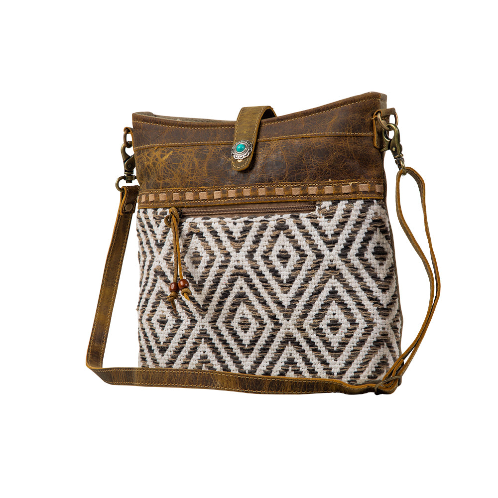 Sand Weaver Shoulder Bag - Myra USA