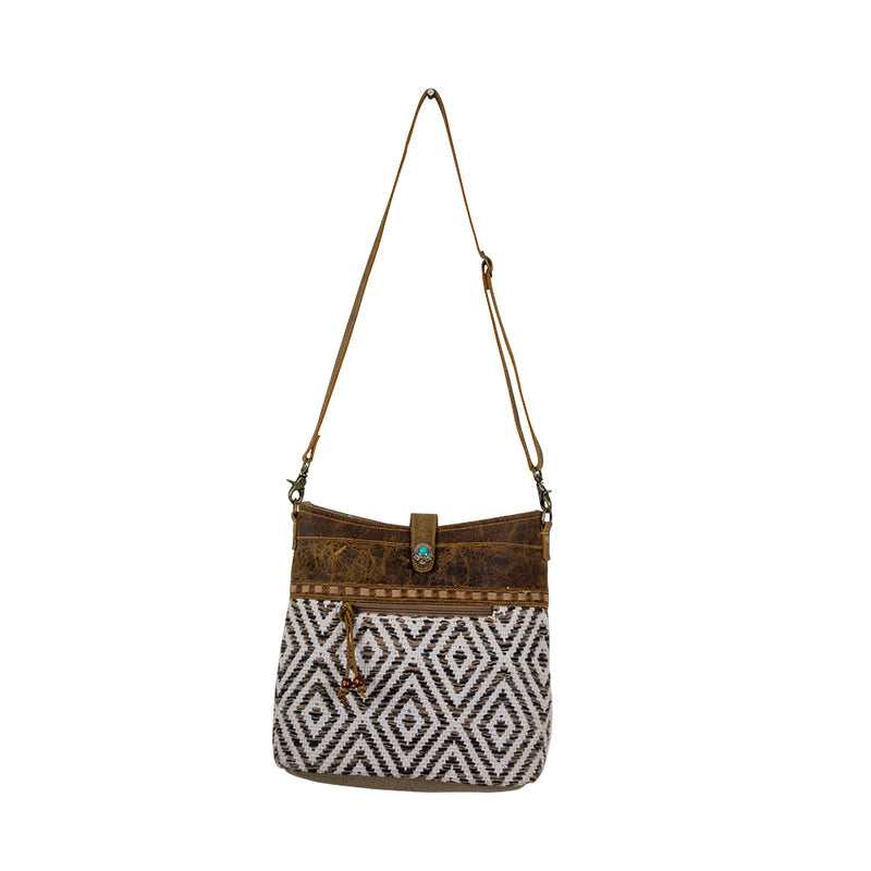 Sand Weaver Shoulder Bag | Myra Bags