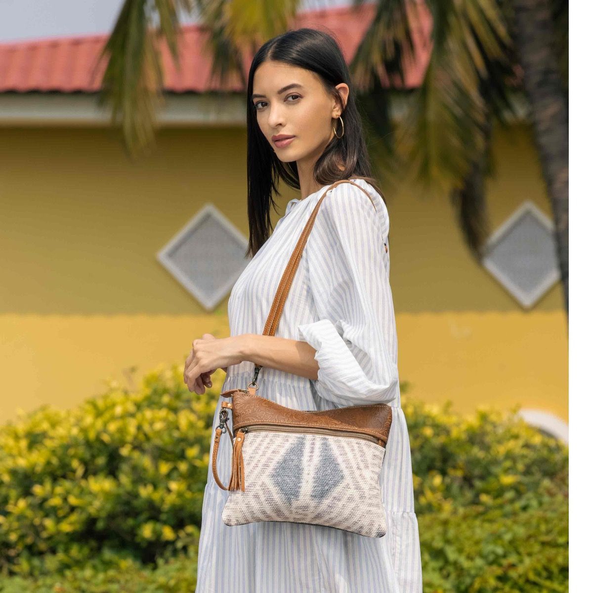 Pastel Small & Crossbody Bag - MyraUSA