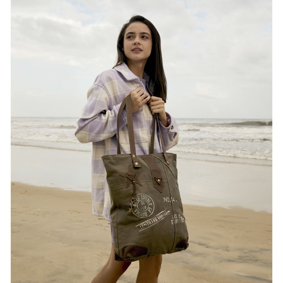 Time'S Wheel Tote Bag - MyraUSA